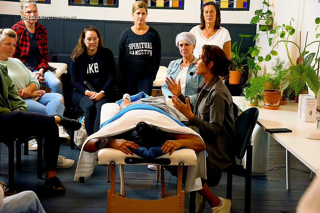 Transformational Cupping® behandeling volgens de Kim Cupping Methode